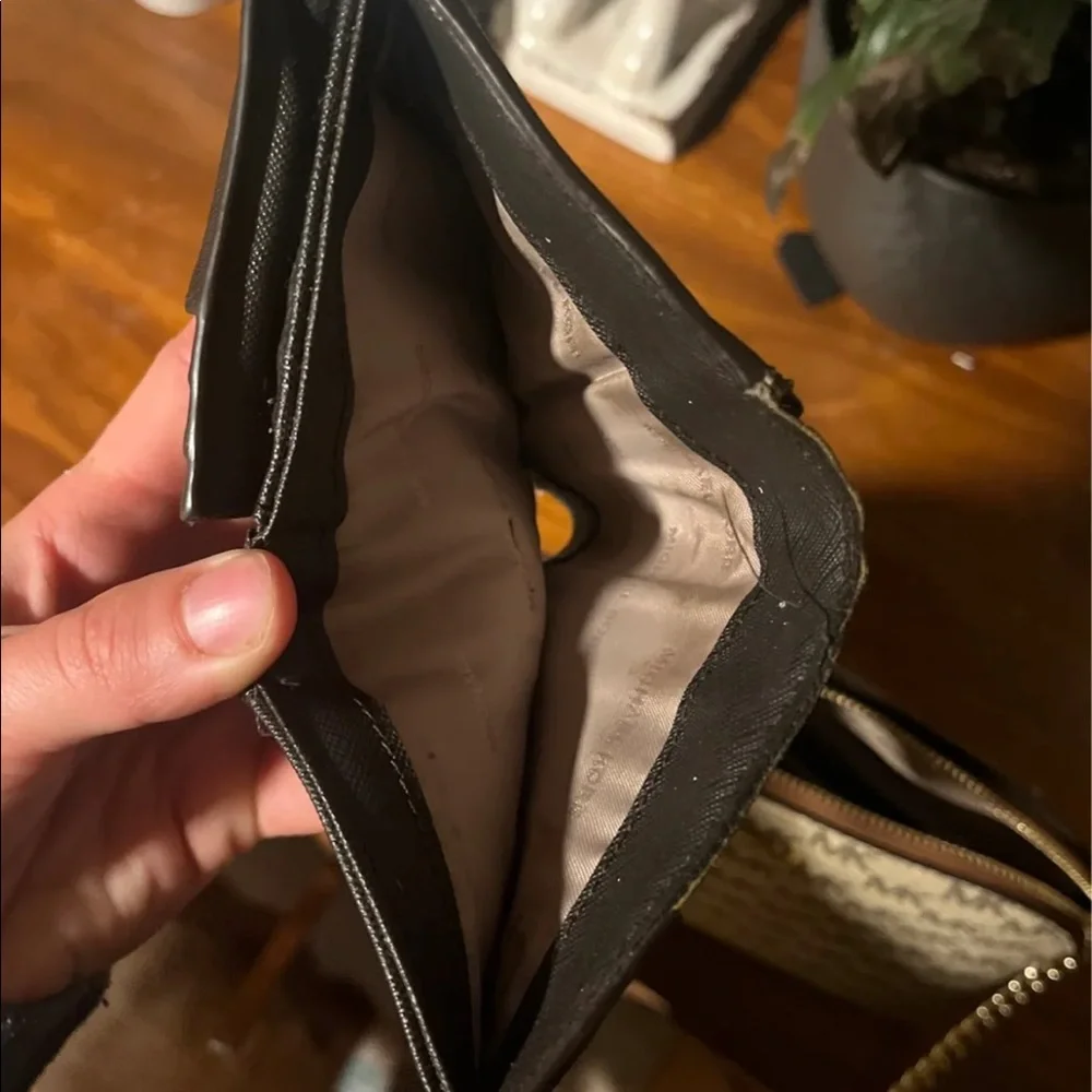 Wallet - Picture 3 of 4